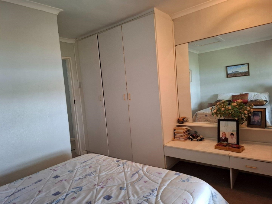 4 Bedroom Property for Sale in Wavecrest Eastern Cape